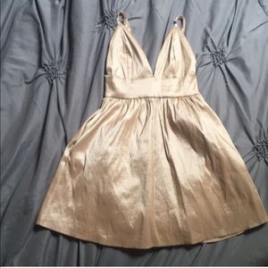 💋Beautiful Tan/Champange Shimmery Dress